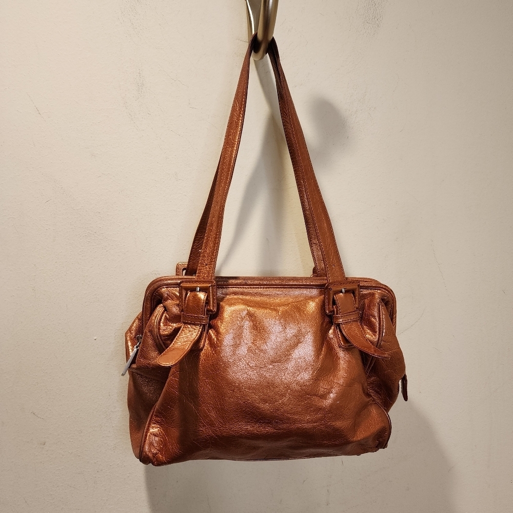 HOBO International Metallic double Handles strap Bag - Picture 2 of 13
